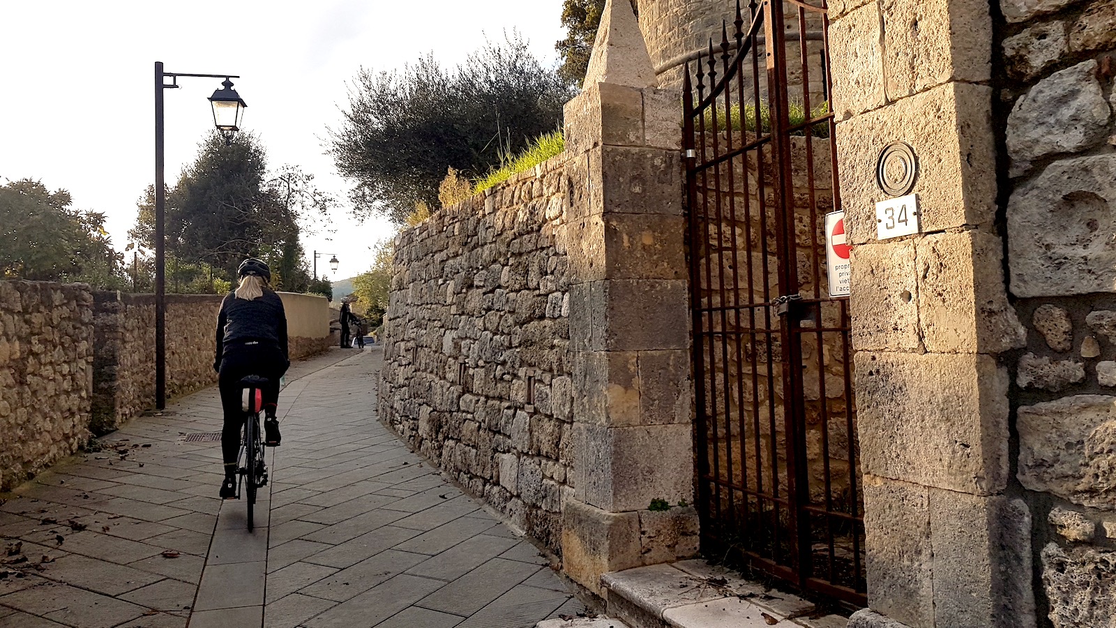Sarteano mura castello 1