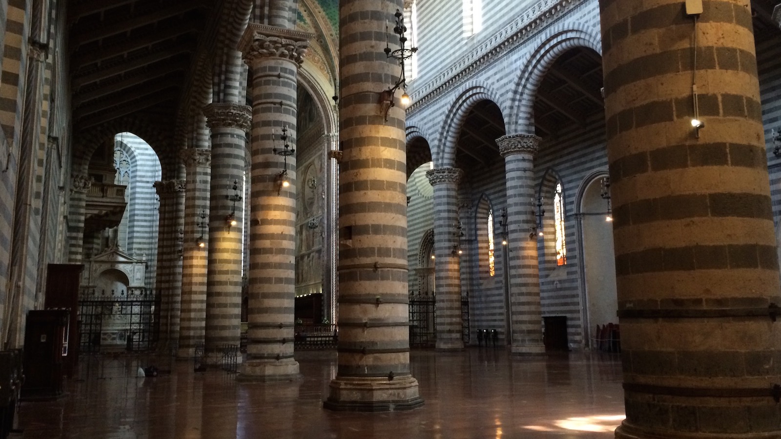 Orvieto Duomo interno